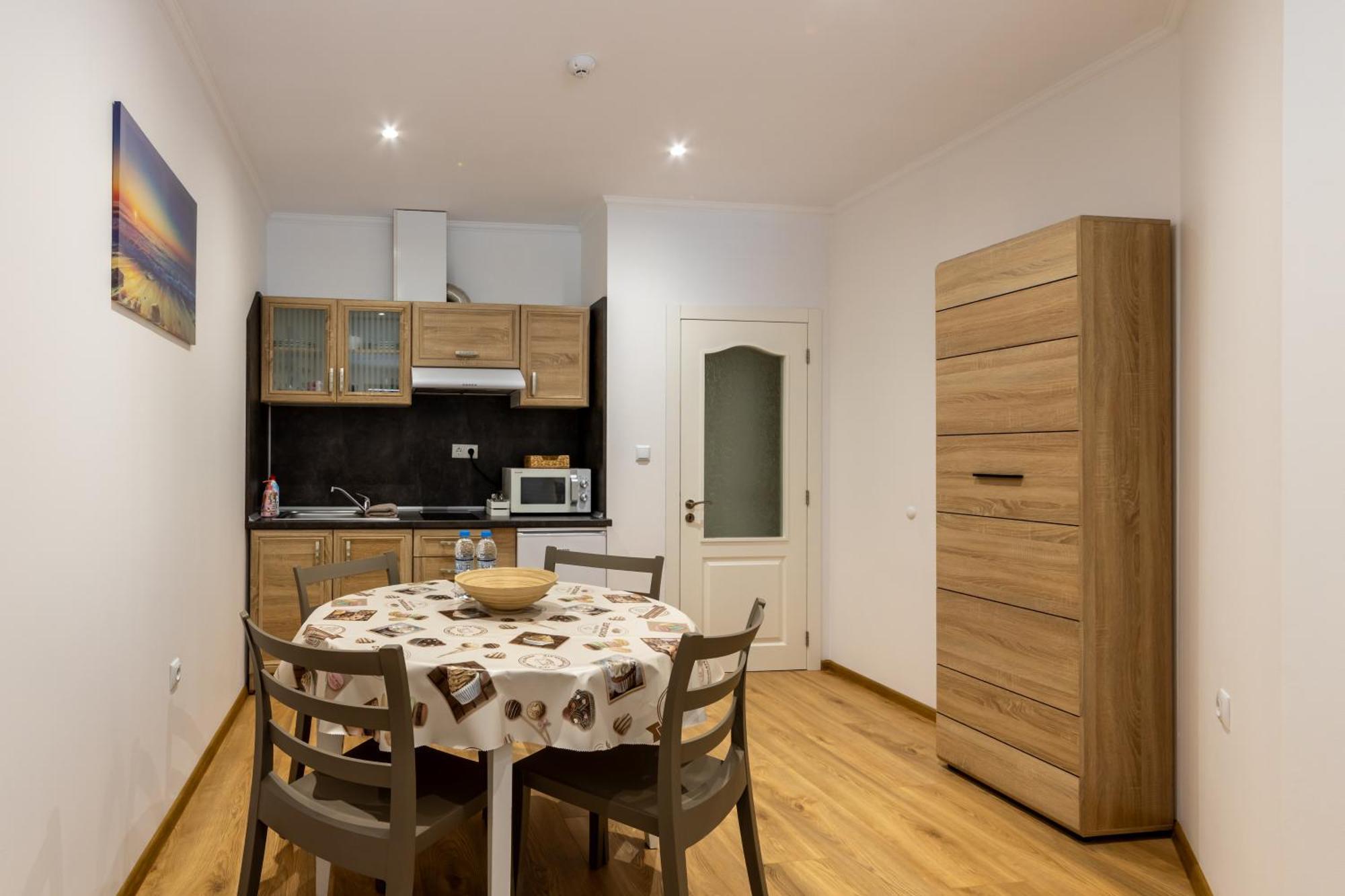 E-Home Apartments ヴァルナ エクステリア 写真