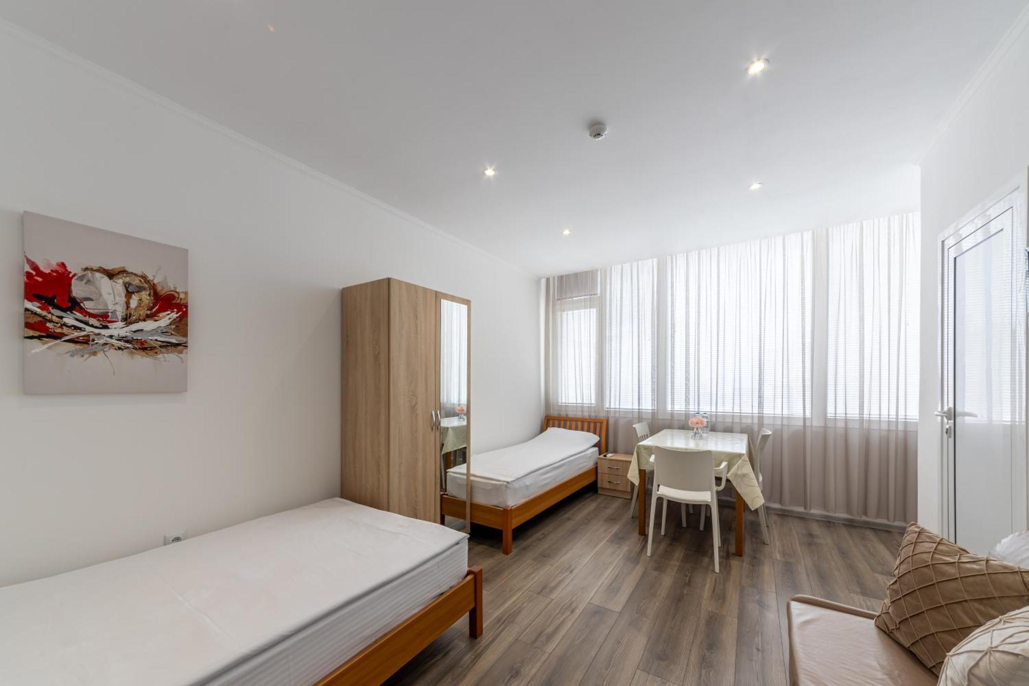 E-Home Apartments ヴァルナ エクステリア 写真